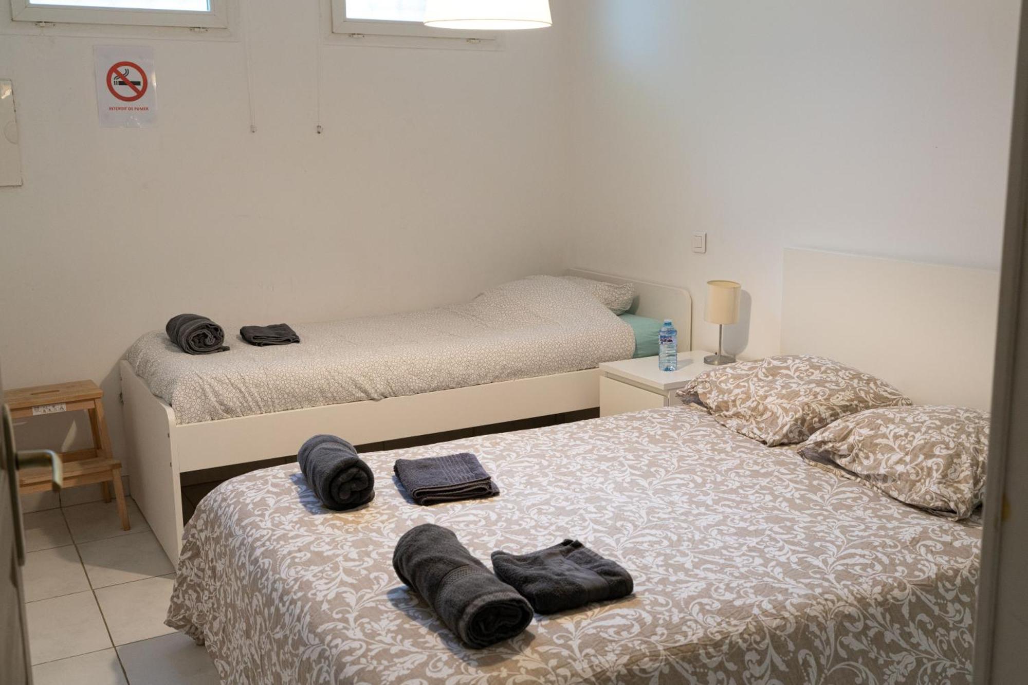 Maison d'hôtes Velaux Ecureuil et Pinède Extérieur photo